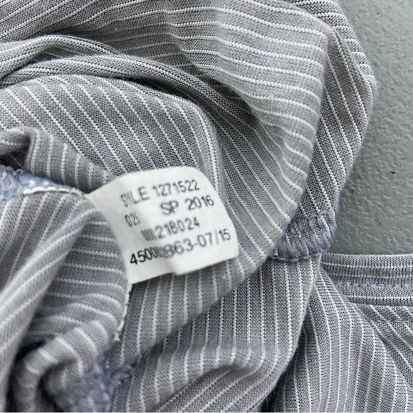 Under Armour Racerback Tank  T Shirt Athletic Women's Medium Gray Activewear - Picture 4 of 4